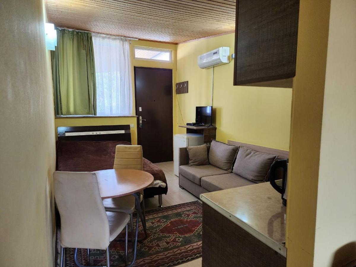 Apart-Hotel Gala In The Center Of تبليسي المظهر الخارجي الصورة